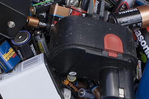 玉溪博世铅酸蓄电池回收|废旧电池拆解回收